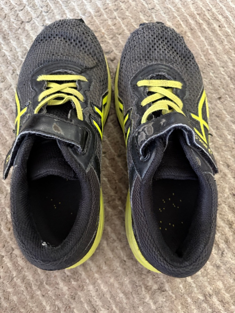 ASICS Kids Black & Yellow Athletic Sneakers